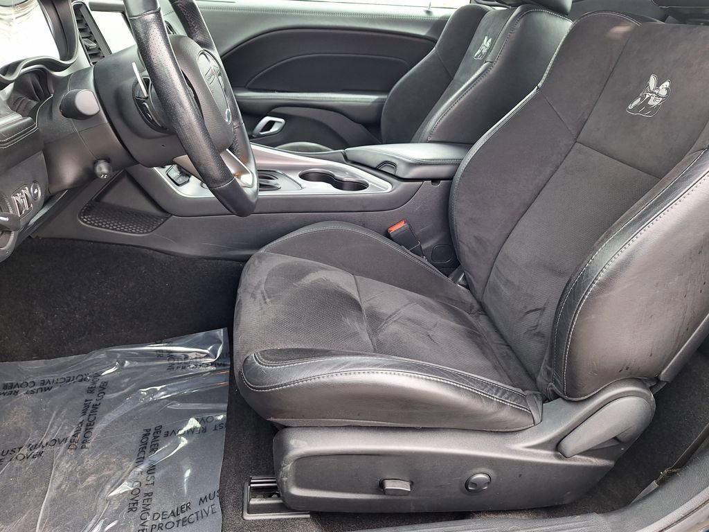 Used 2022 Dodge Challenger R/T Scat Pack RWD image 11