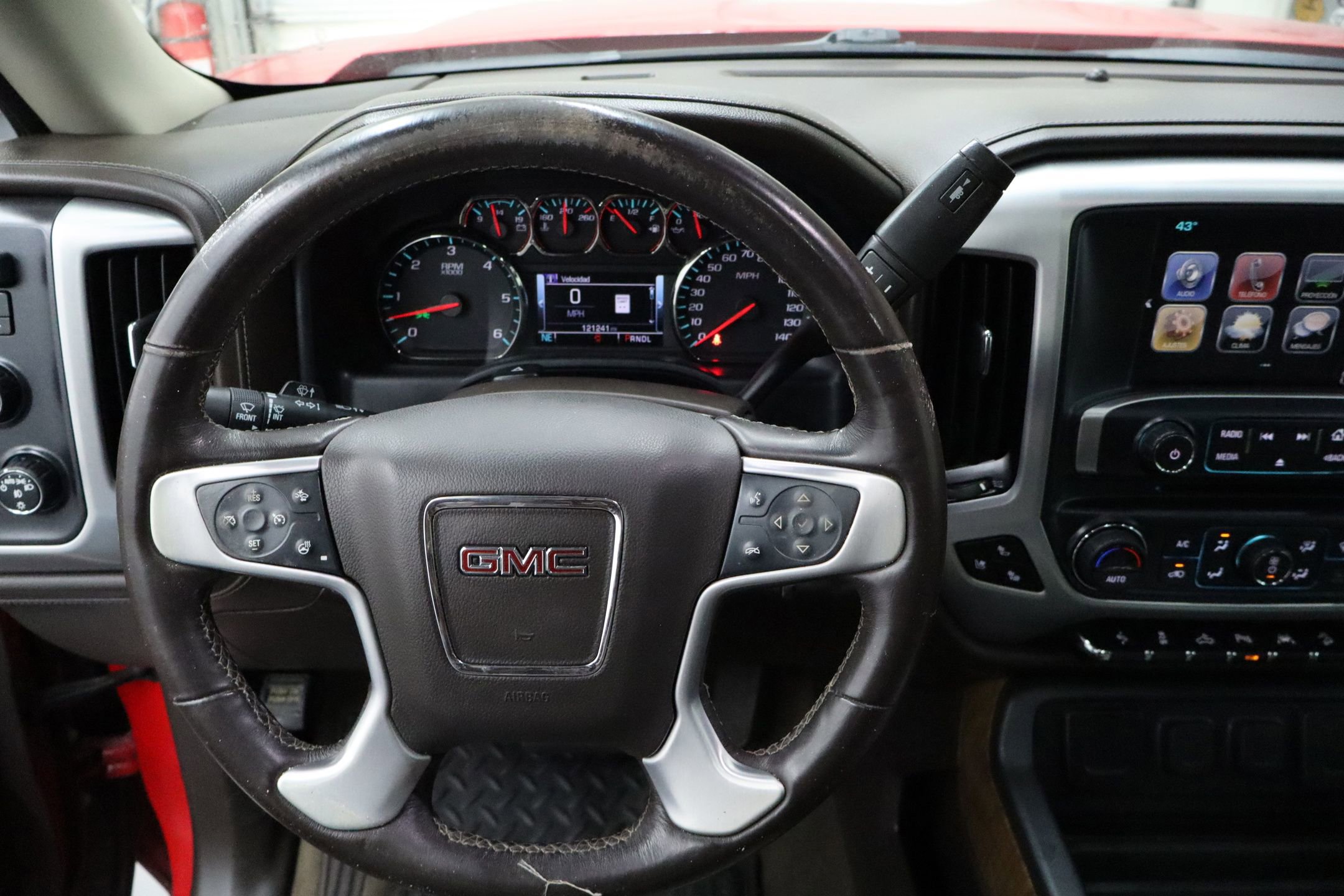 Used 2018 GMC Sierra 1500 SLT image 14