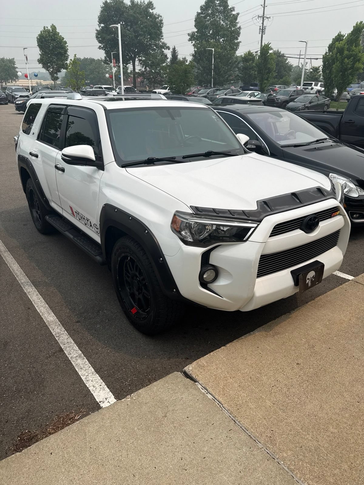 Used 2016 Toyota 4Runner SR5 Premium RWD image 3