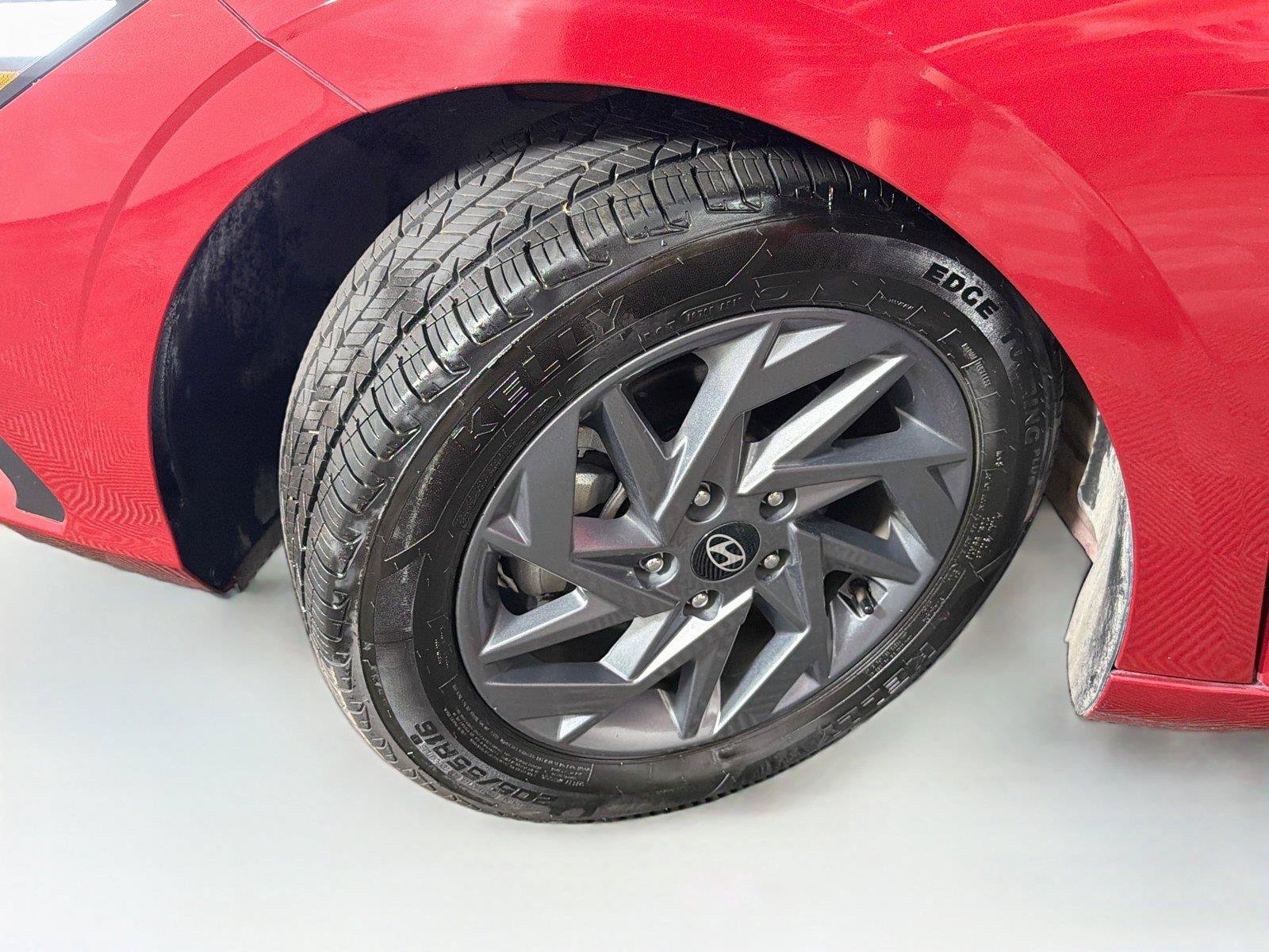 Used 2024 Hyundai Elantra SEL FWD image 37