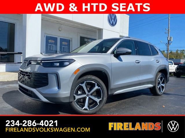 New 2025 Volkswagen Tiguan SE image 1