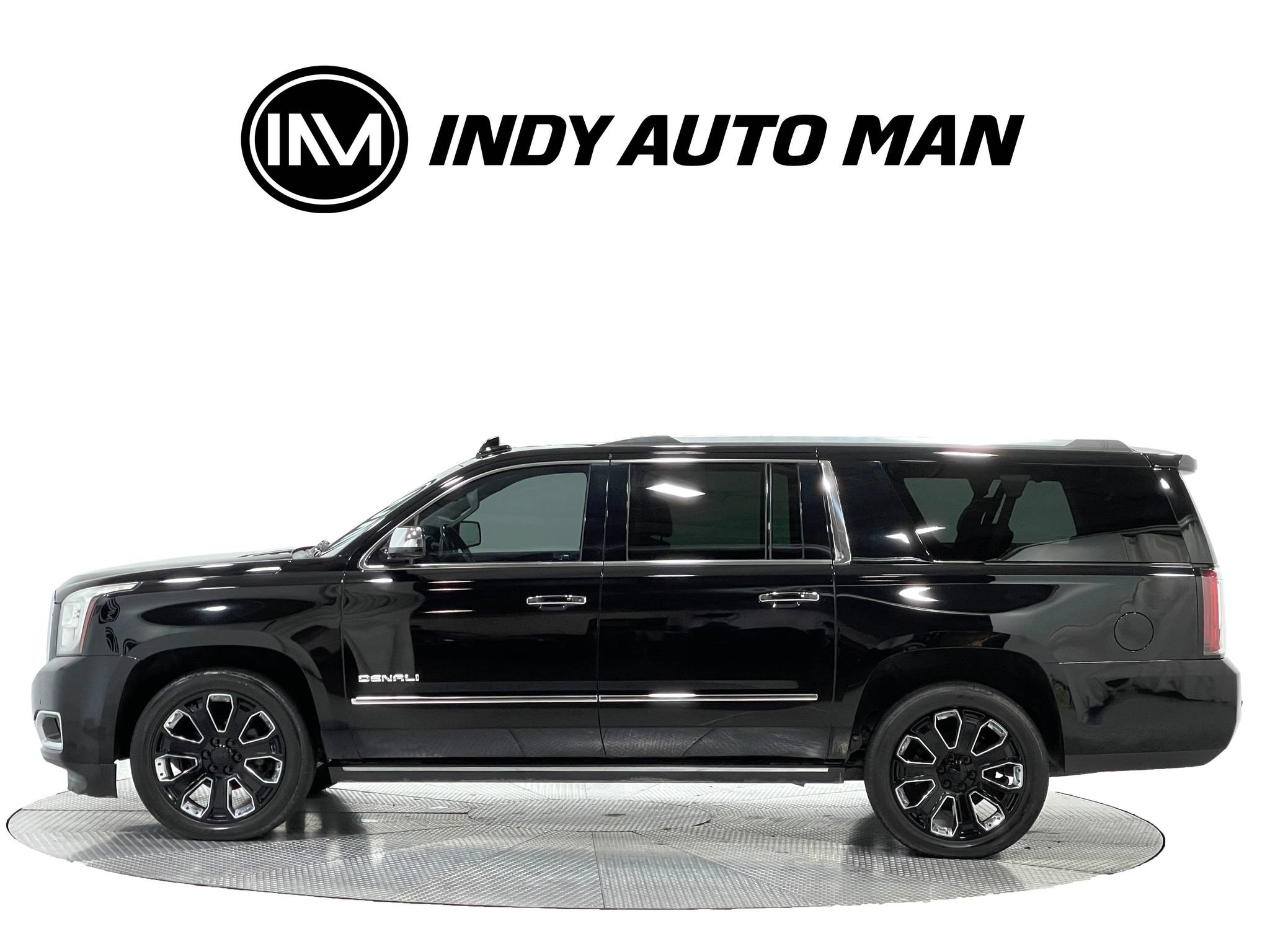 Used 2019 GMC Yukon XL Denali w/ Denali Ultimate Package AWD/4WD image 7