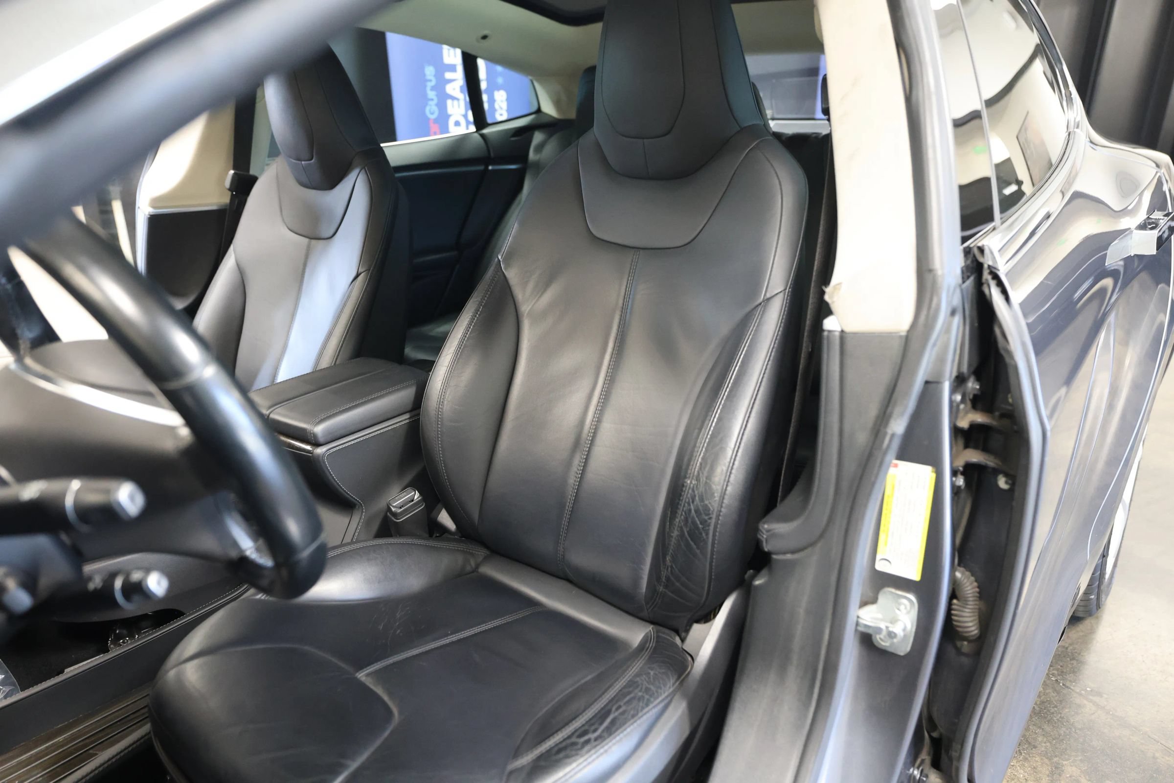 Used 2015 Tesla Model S 85D AWD/4WD image 27