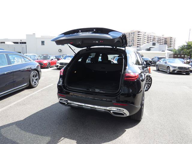 Used 2026 Mercedes-Benz GLC 300 4MATIC image 31
