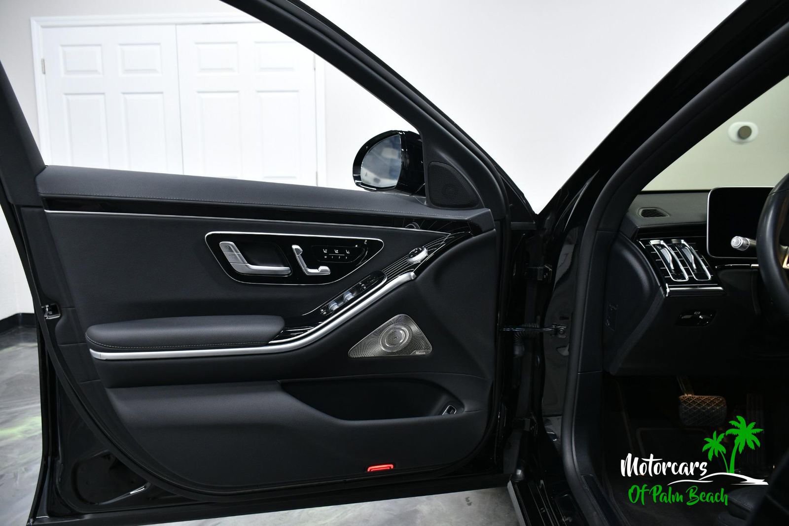 Used 2023 Mercedes-Benz S 500 4MATIC image 16