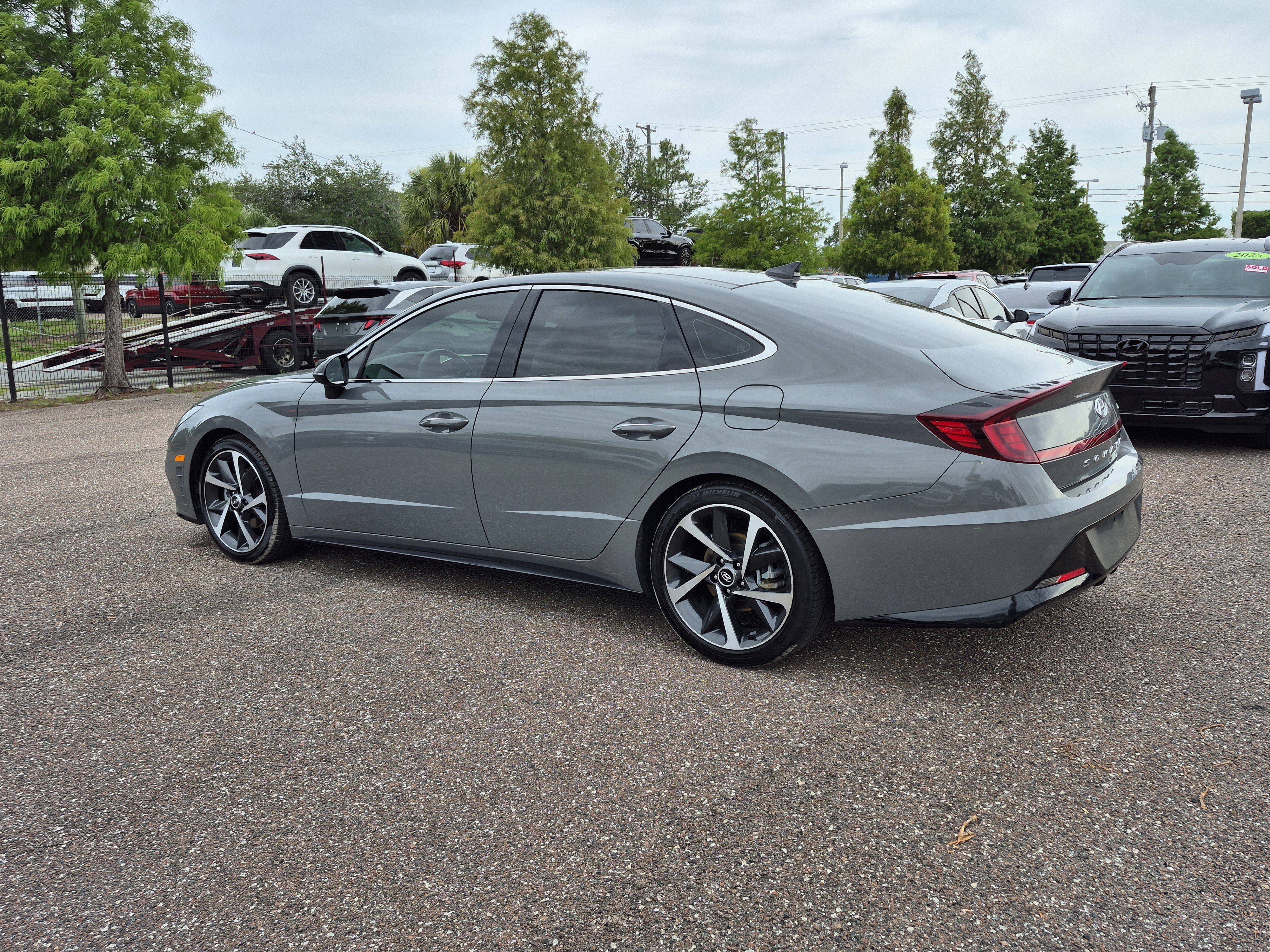 Used 2023 Hyundai Sonata SEL Plus FWD image 4
