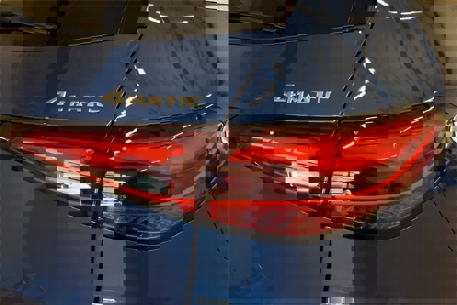 New 2025 Mercedes-Benz GLC 300 4MATIC image 12