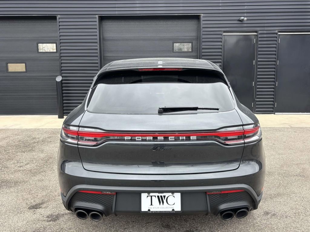 New 2026 Porsche Macan image 9