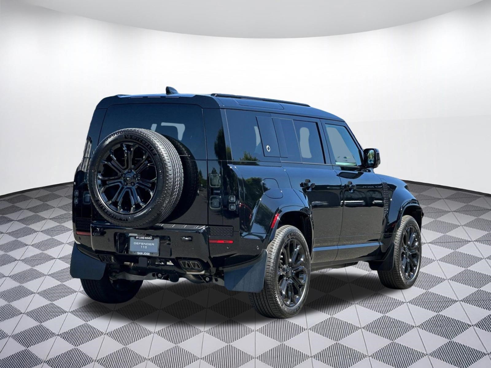 New 2026 Land Rover Defender 110 OCTA AWD/4WD image 8