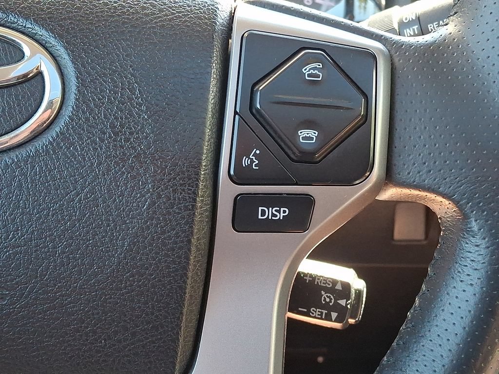 Used 2018 Toyota 4Runner Limited AWD/4WD image 26
