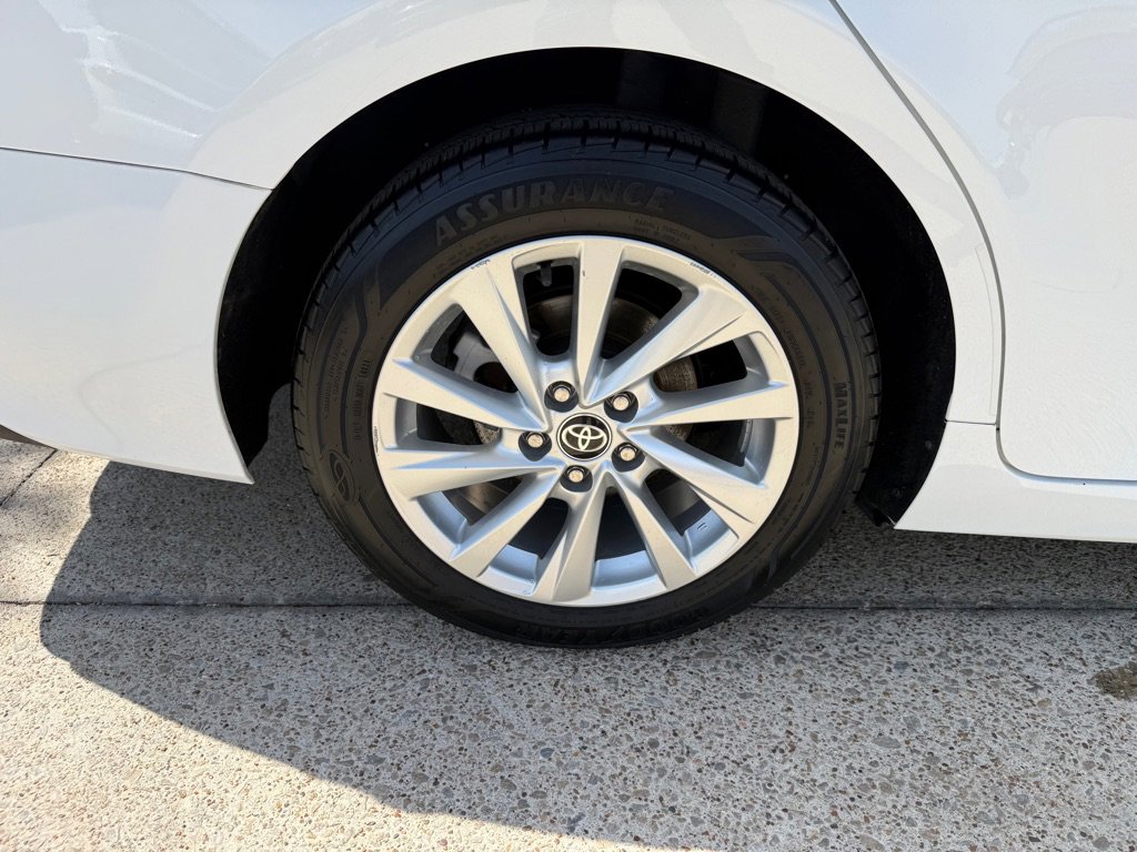 Used 2021 Toyota Camry LE FWD image 13