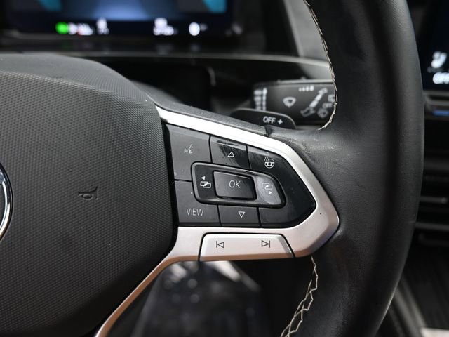 Used 2025 Volkswagen Atlas Cross Sport SE image 18