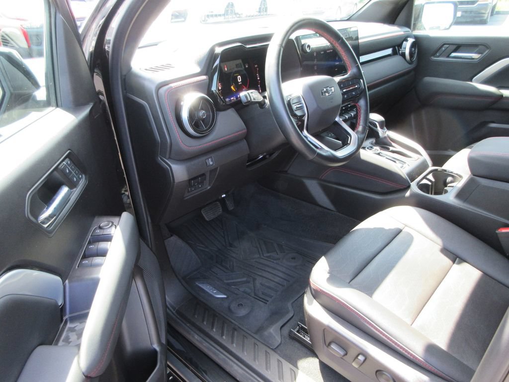 Certified 2023 Chevrolet Colorado Z71 w/ Z71 Convenience Package 2 AWD/4WD image 13