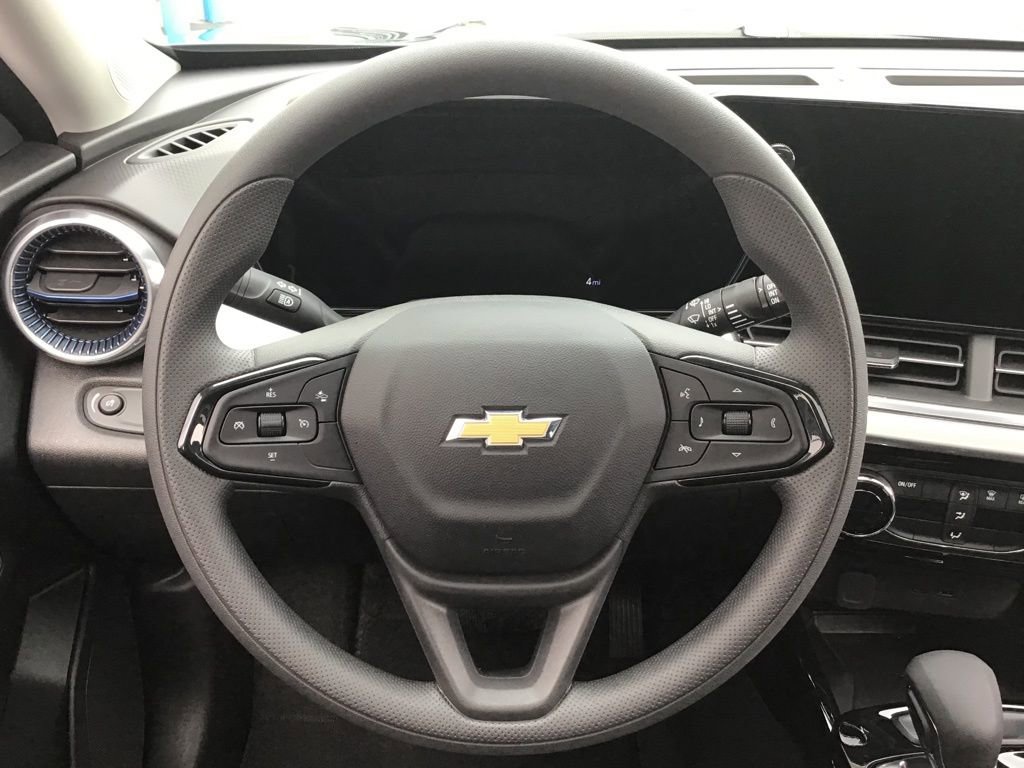 New 2026 Chevrolet Trax LT image 18