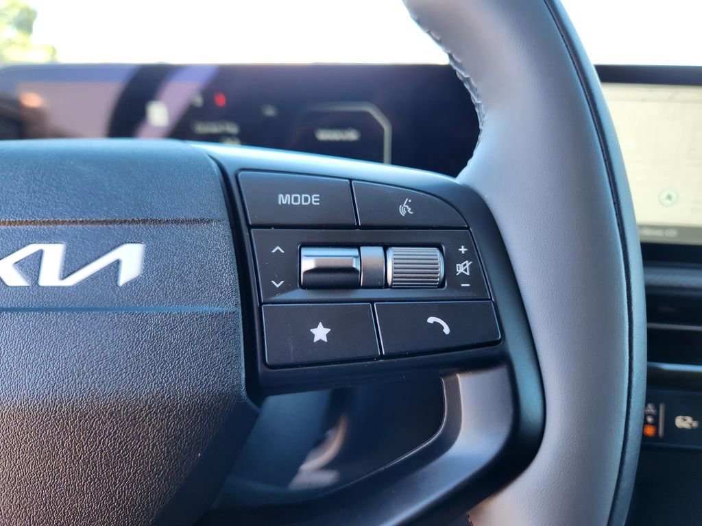 New 2025 Kia EV6 Wind image 15