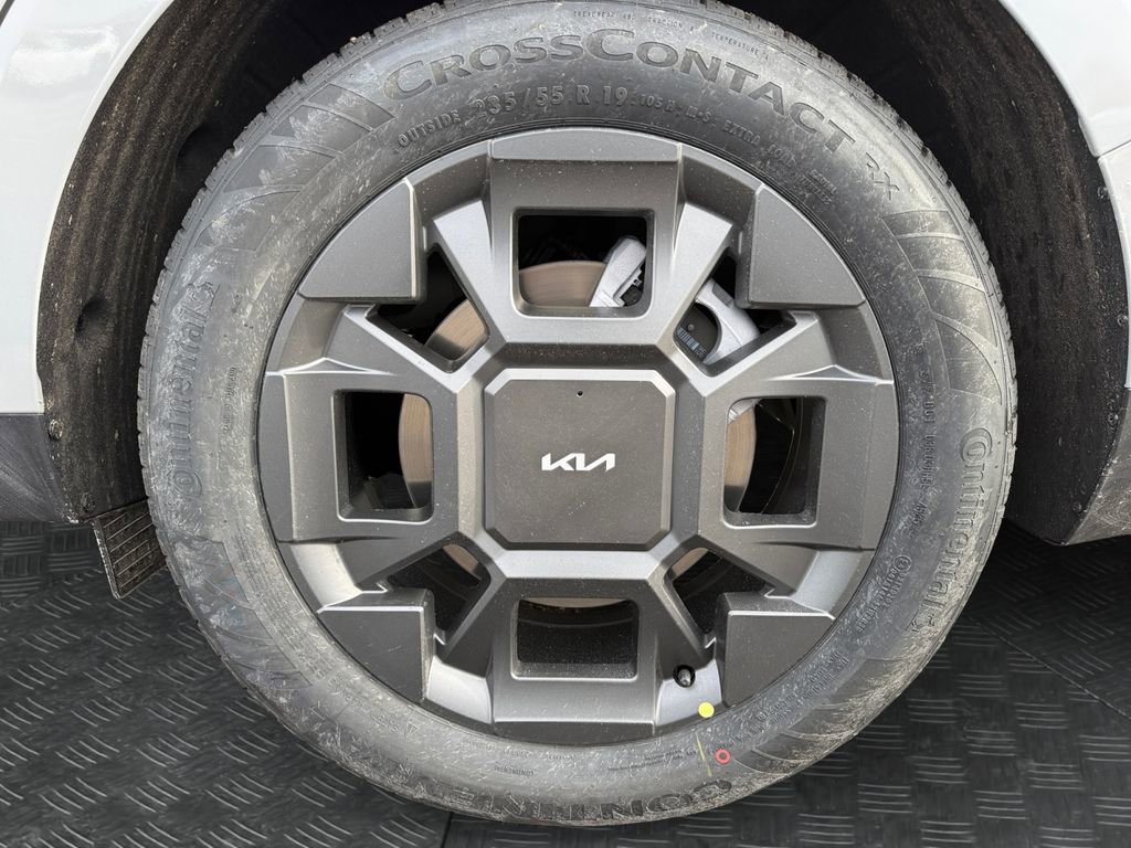 New 2026 Kia Carnival EX FWD image 20