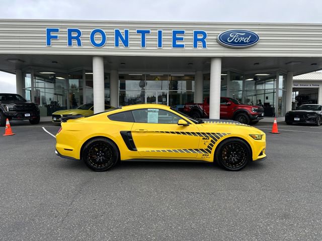 Used 2017 Ford Mustang GT Premium w/ GT Performance Package image 2