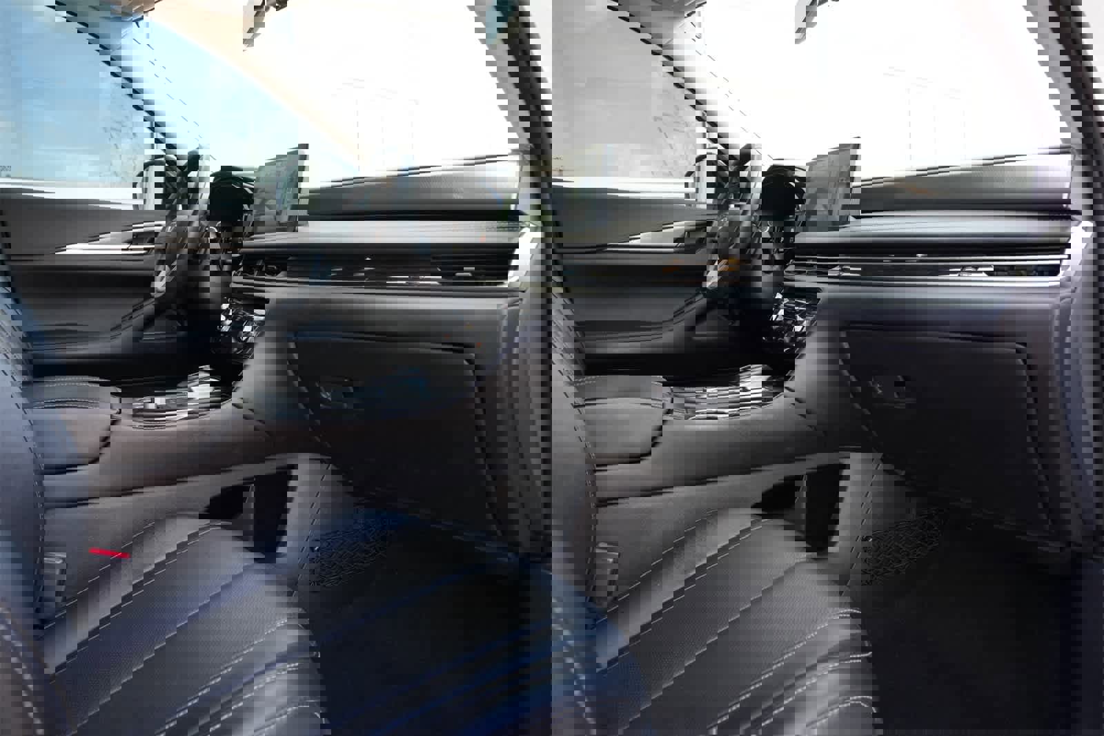 Used 2023 INFINITI QX60 Luxe w/ Cargo Package image 22