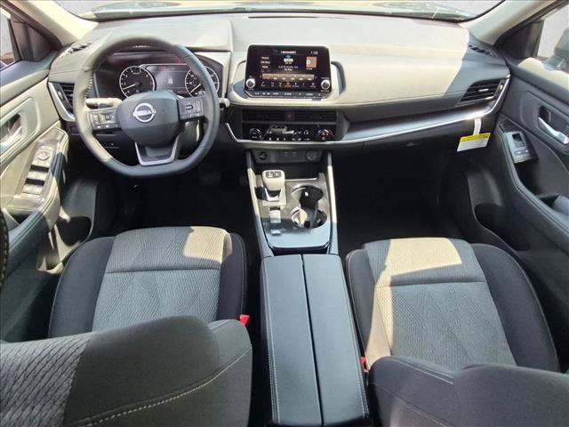 New 2027 Nissan Rogue SV FWD image 13