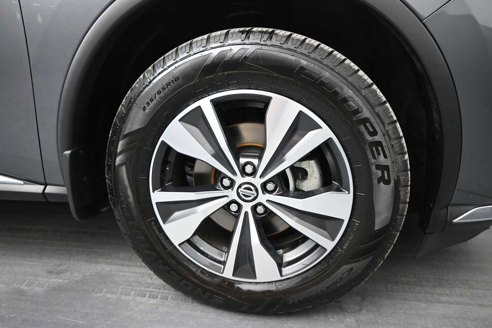 Used 2022 Nissan Murano SV AWD/4WD image 10