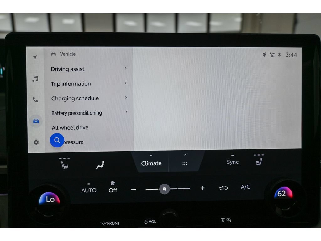 New 2026 Subaru Solterra AWD/4WD image 30