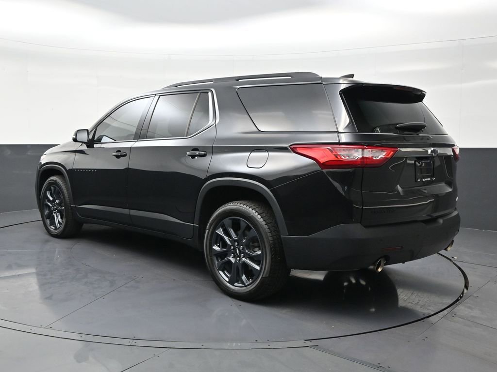 Used 2021 Chevrolet Traverse RS FWD image 3