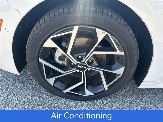 Used 2025 Kia K5 EX image 28