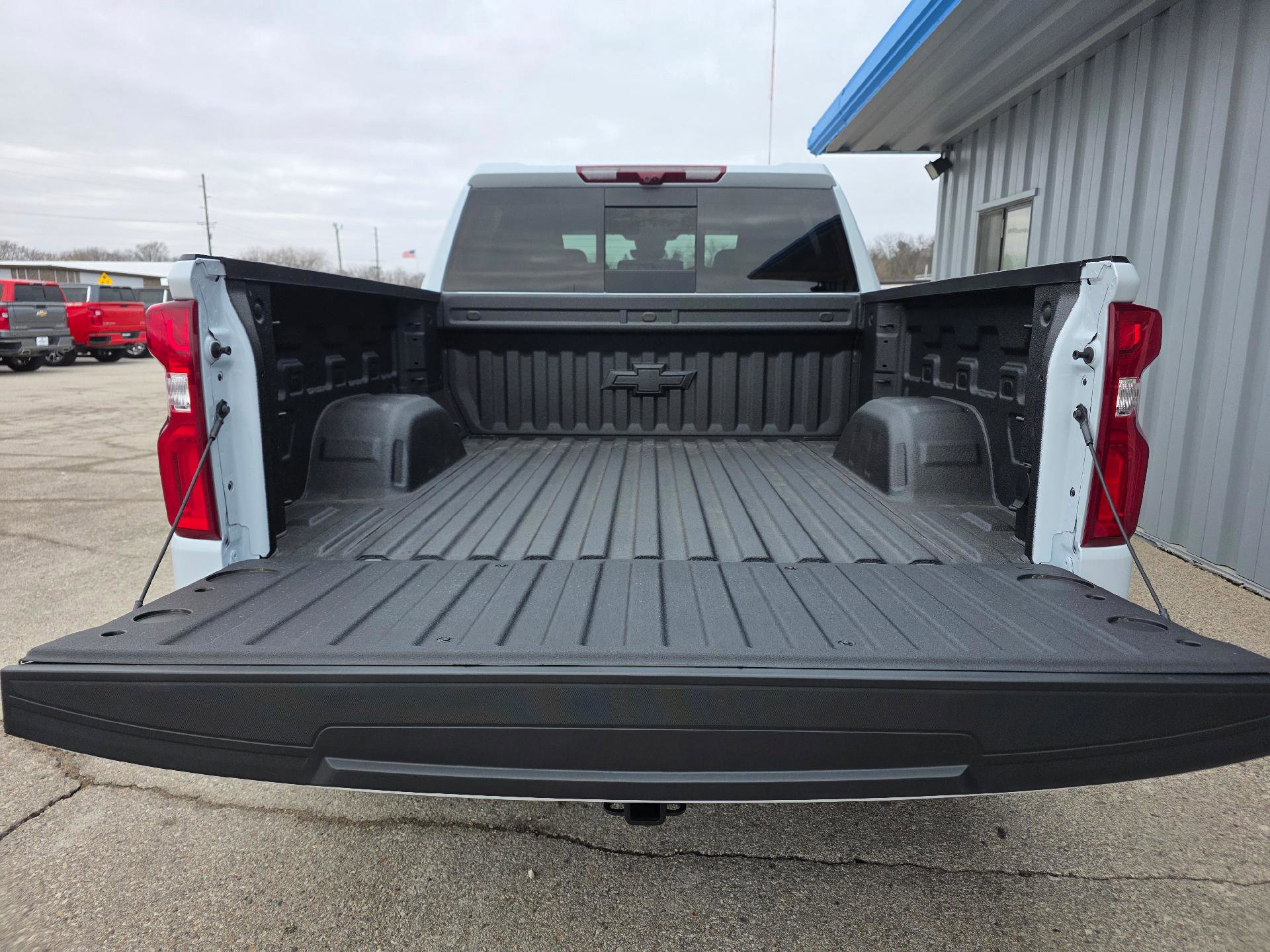 New 2026 Chevrolet Silverado 1500 High Country w/ Technology Package image 8