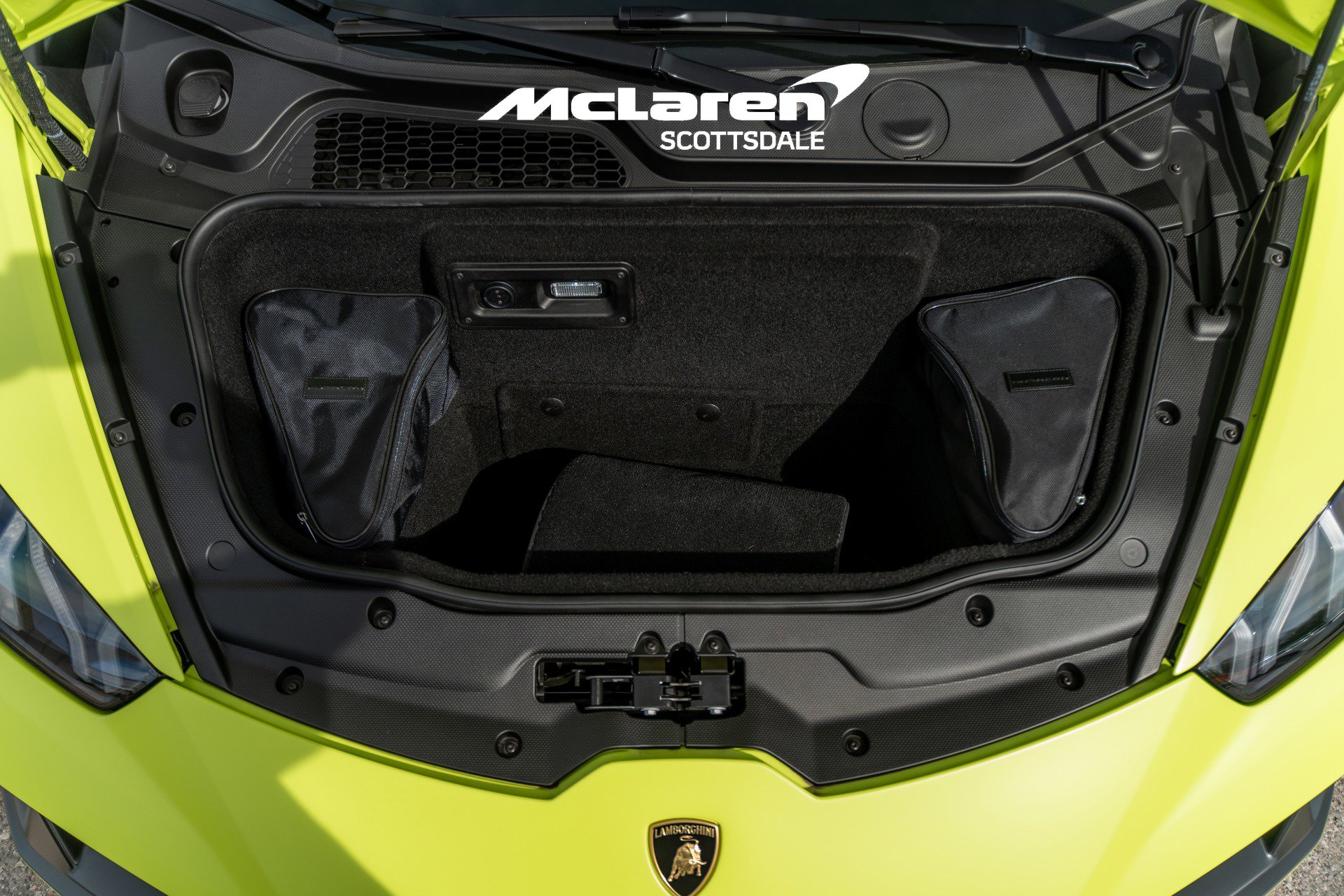 Used 2022 Lamborghini Huracan EVO image 36