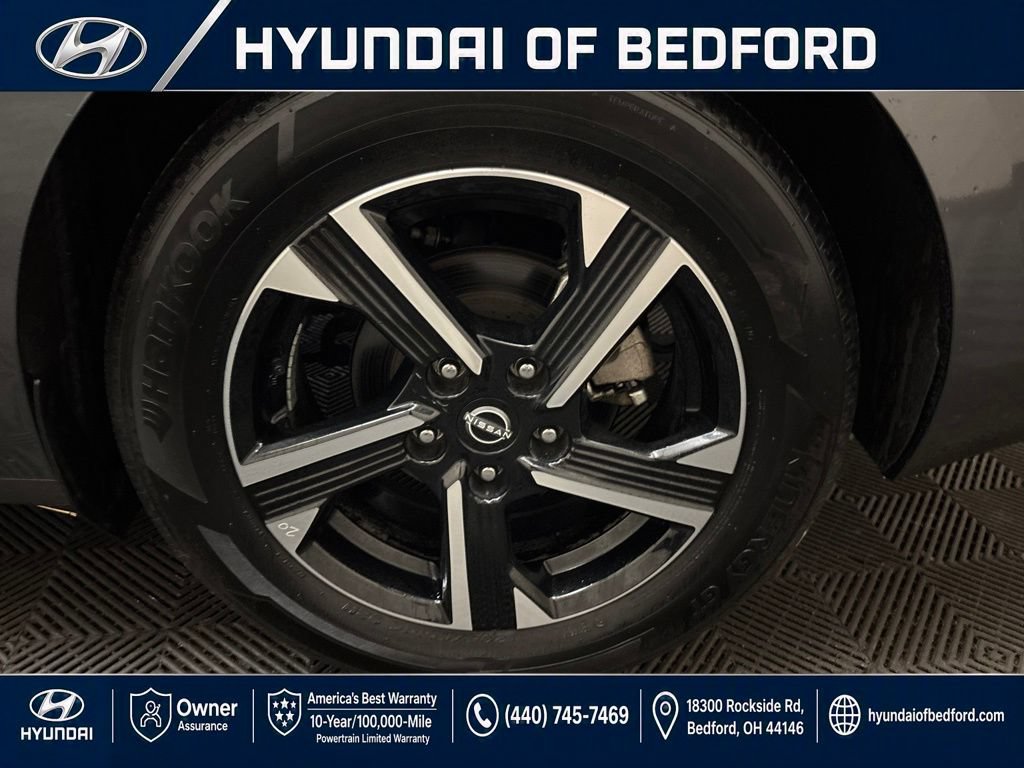 Used 2025 Nissan Sentra SV FWD image 30