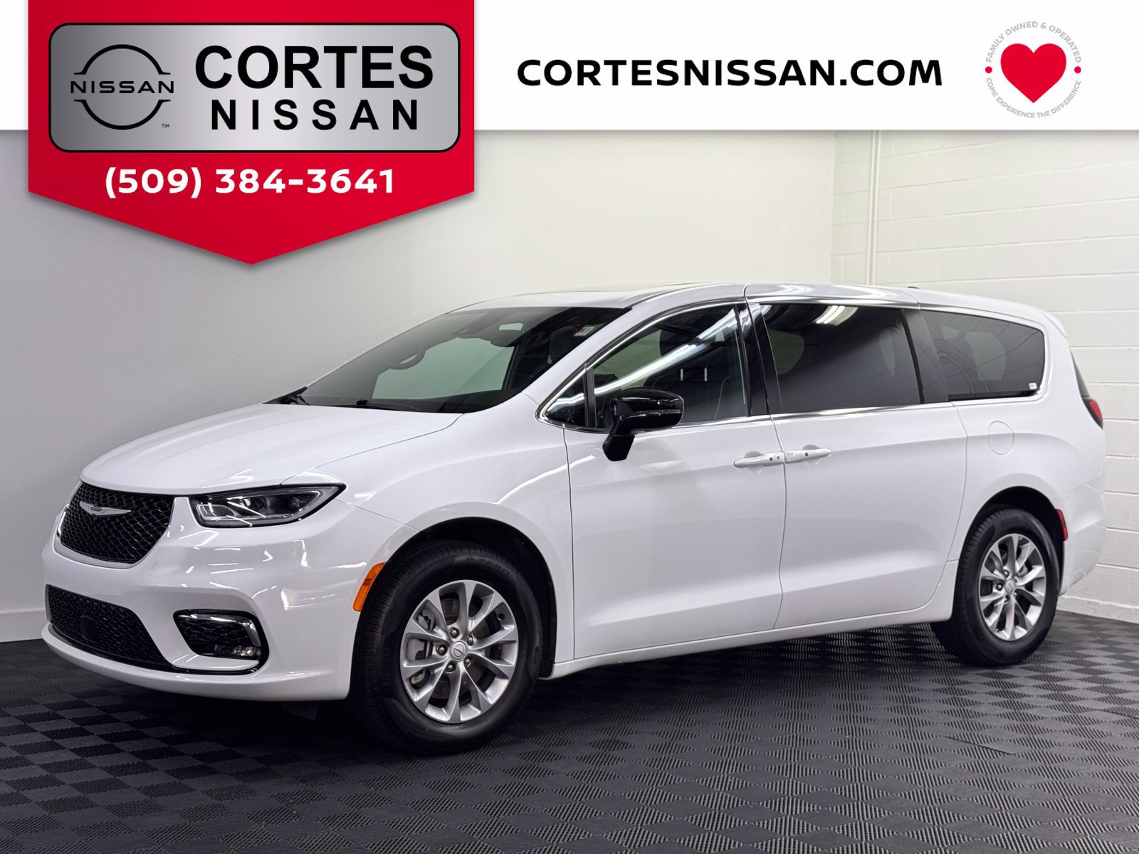 Used 2026 Chrysler Pacifica Limited