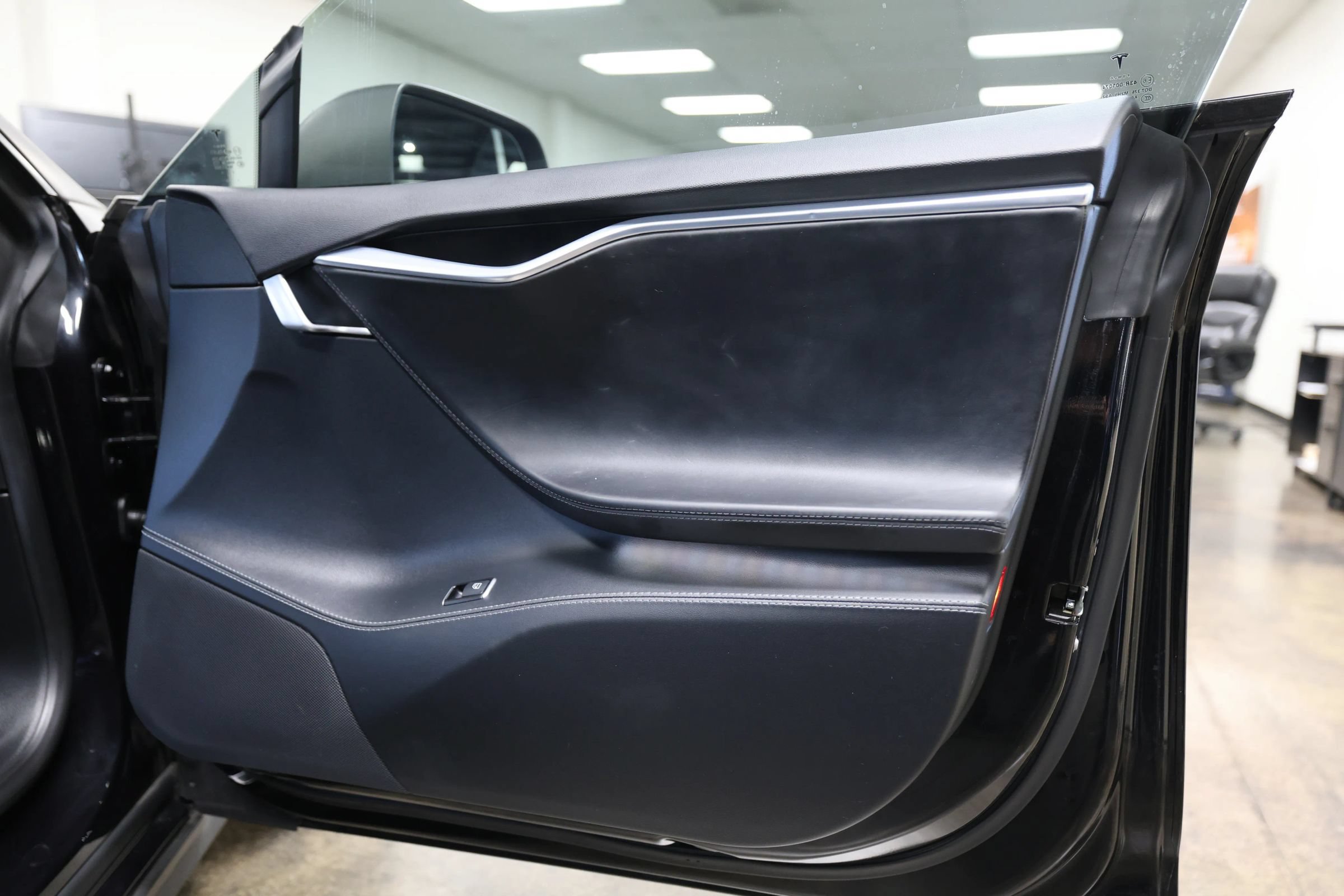 Used 2015 Tesla Model S P85D AWD/4WD image 33
