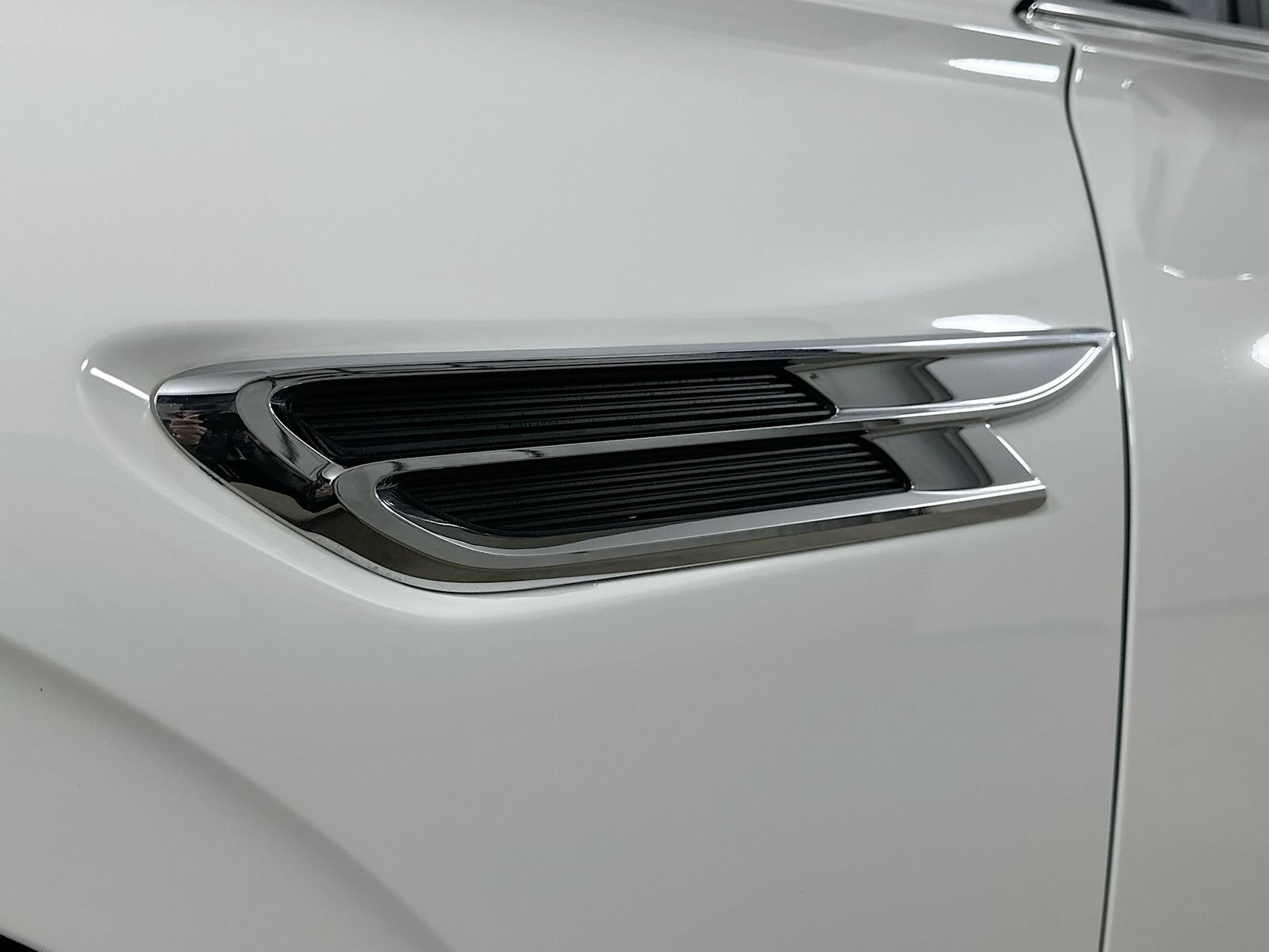 Used 2022 Bentley Flying Spur V8 AWD/4WD image 52