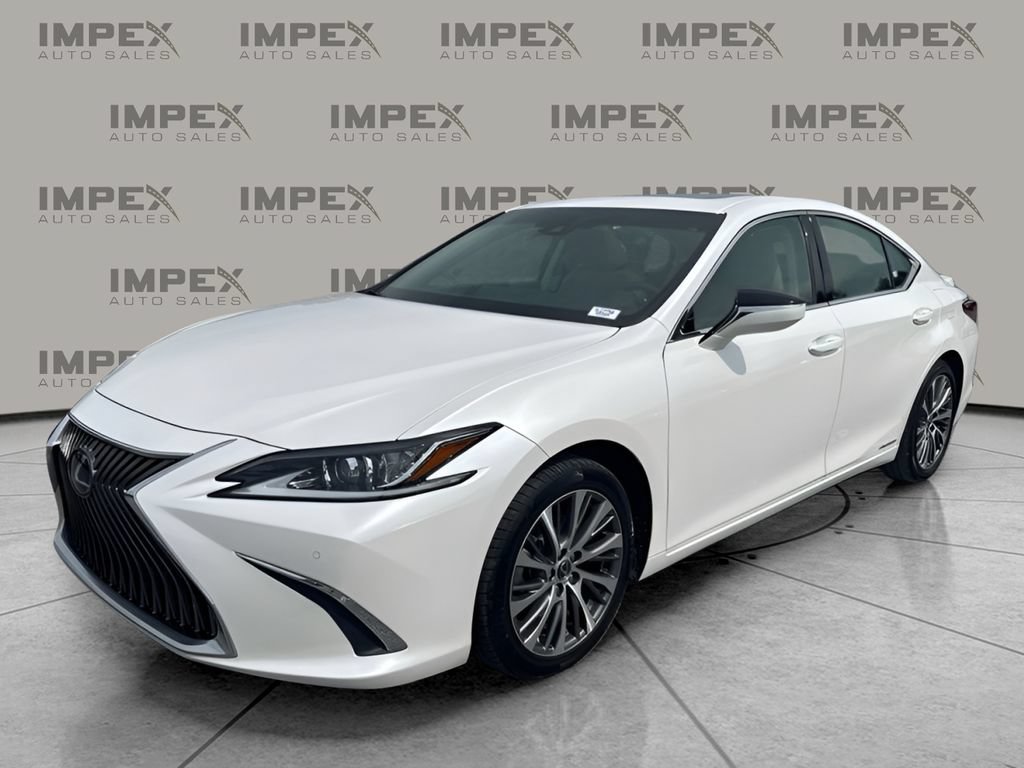 Used 2019 Lexus ES 300h w/ Premium Package