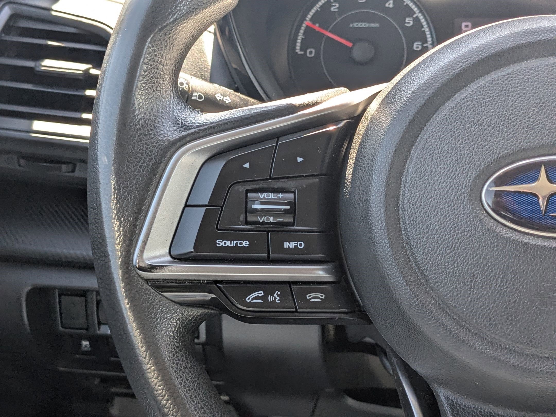 Used 2018 Subaru Impreza 2.0i image 19