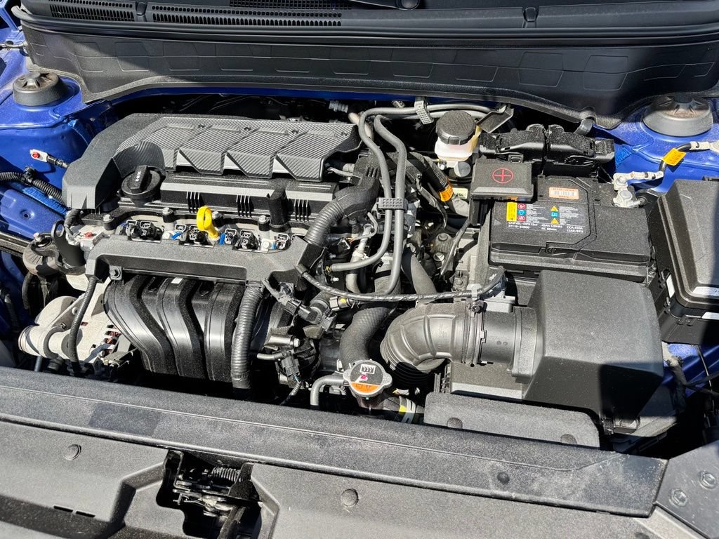 Used 2025 Hyundai Venue SEL FWD image 23