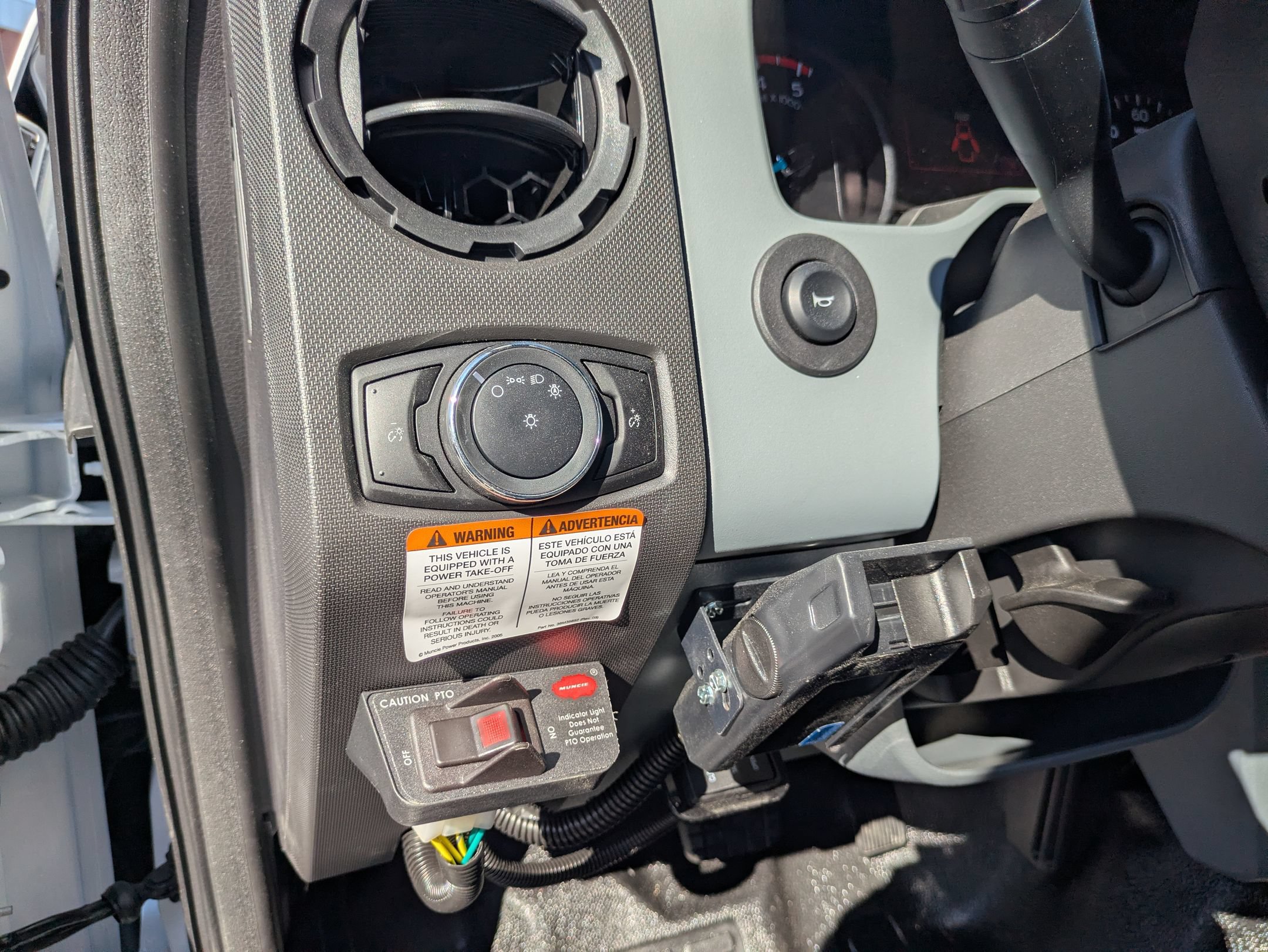 New 2027 Ford F750 2WD Regular Cab Super Duty image 18