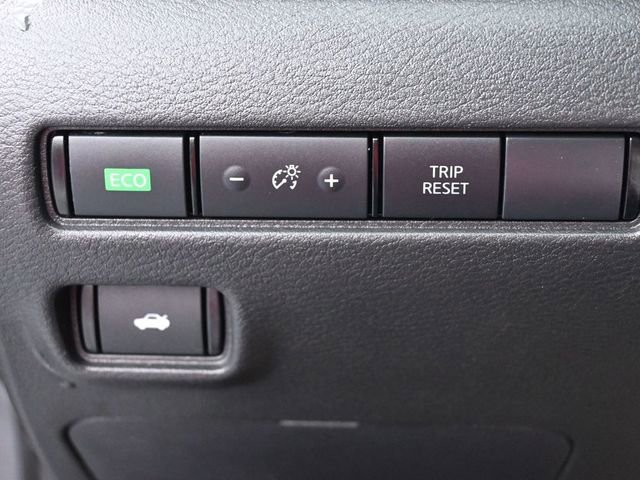 Used 2023 Nissan Sentra SR w/ Electronics Package image 37