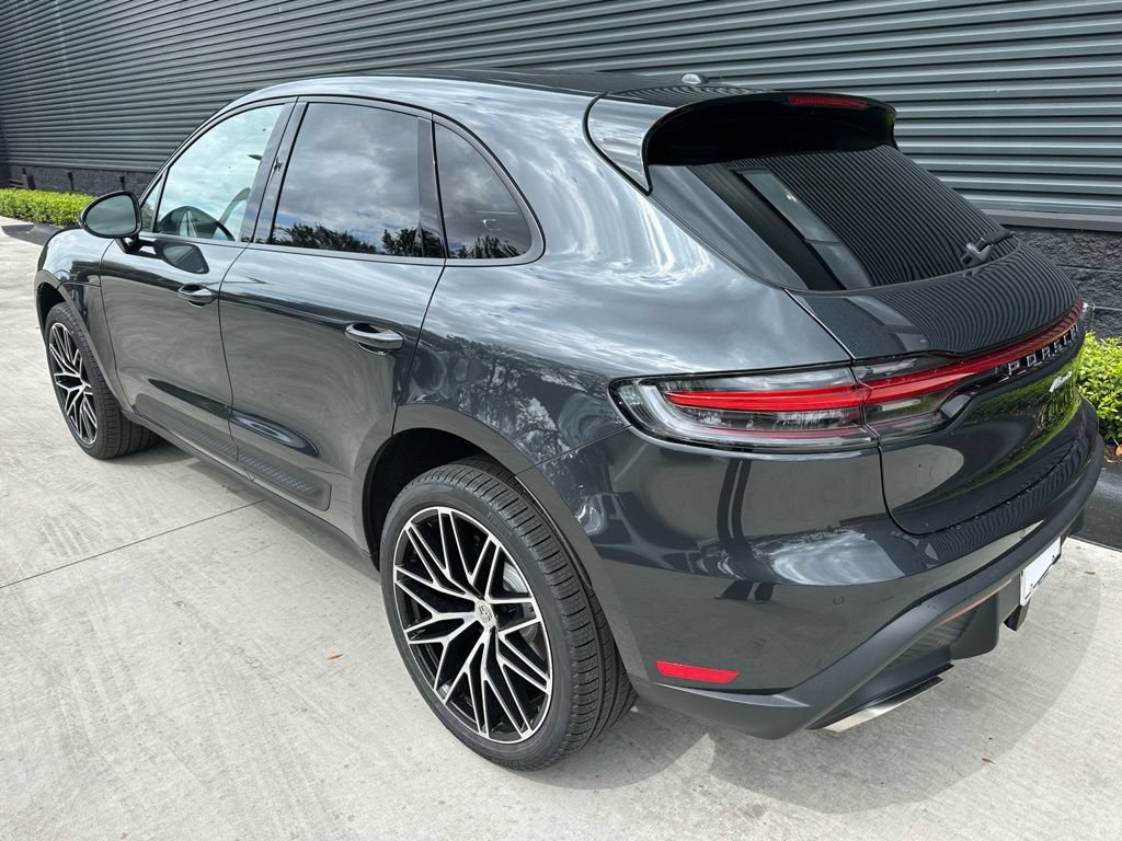 Used 2026 Porsche Macan Turbo AWD/4WD image 3