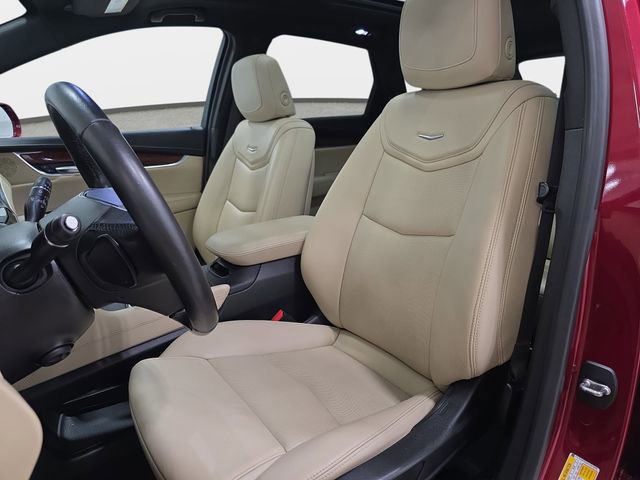 Used 2019 Cadillac XT5 Premium Luxury image 36