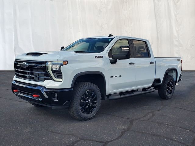 New 2026 Chevrolet Silverado 2500 LT w/ Trail Boss Package video 2