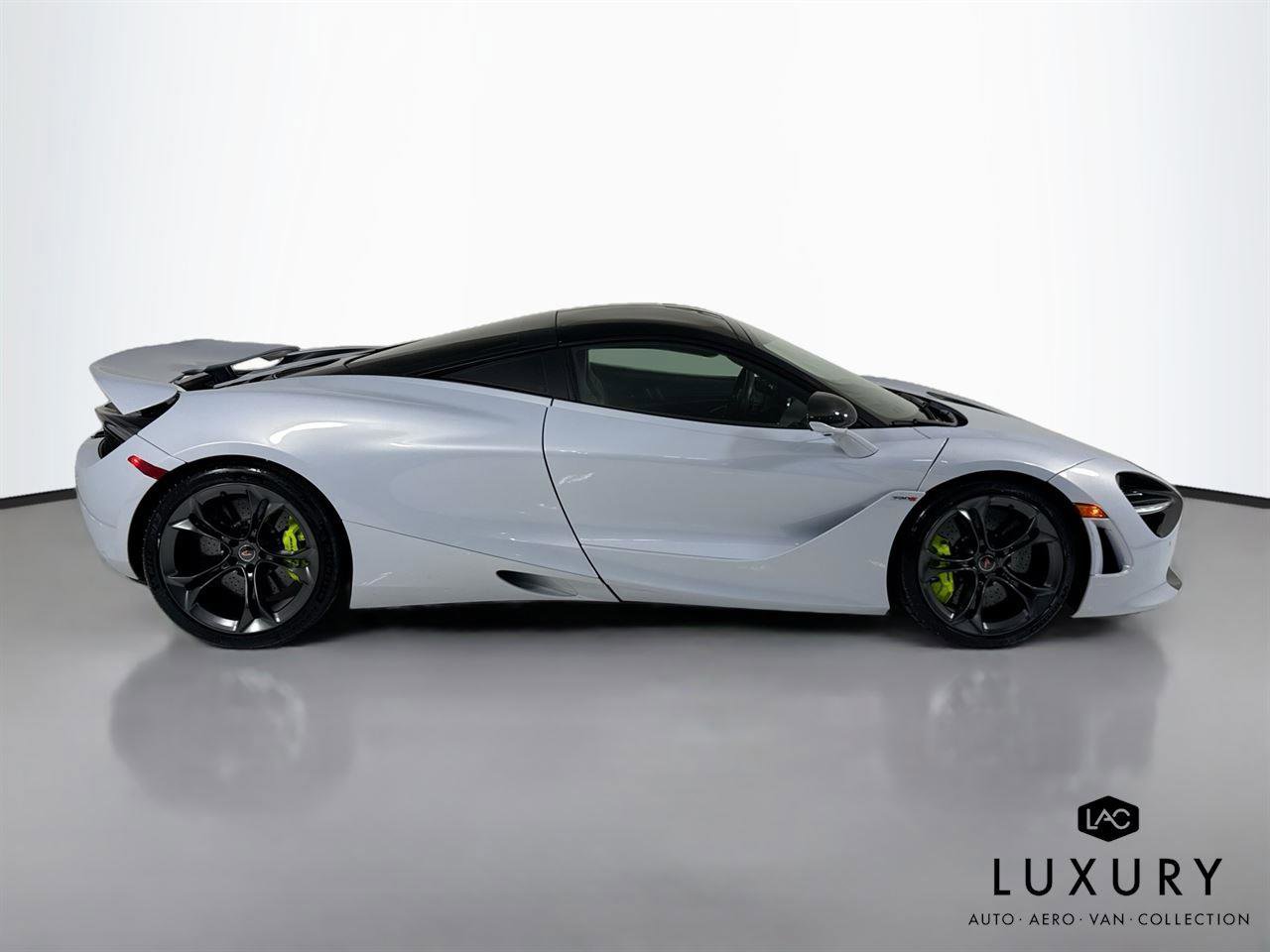 Used 2018 McLaren 720S image 5