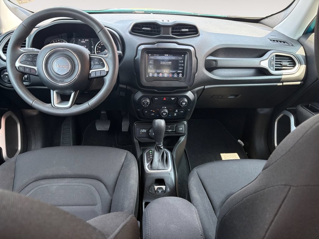 Used 2019 Jeep Renegade Latitude w/ Popular Equipment Group AWD/4WD image 10