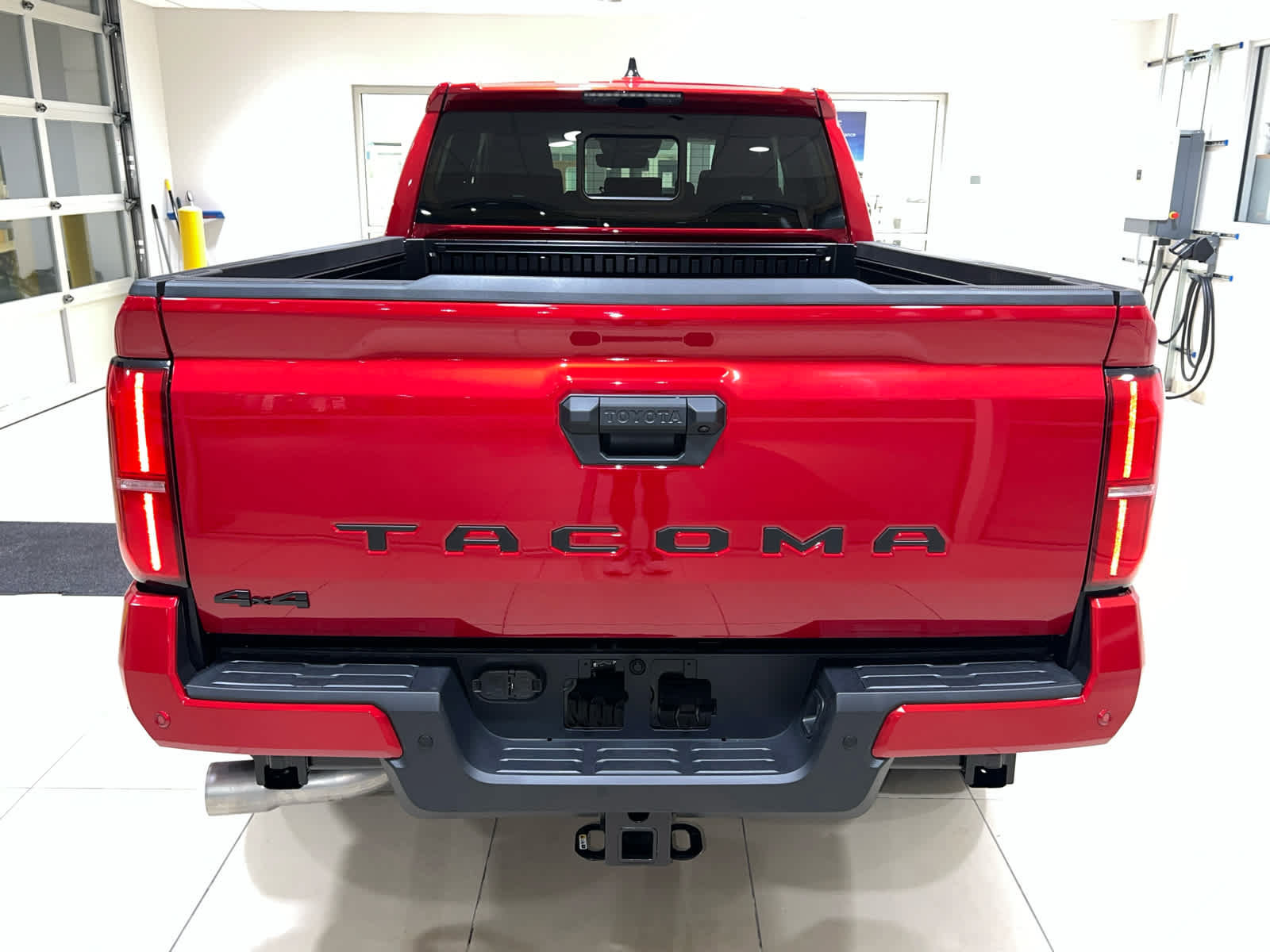 New 2026 Toyota Tacoma TRD Off-Road w/ TRD Off Road Upgrade Package AWD/4WD image 8