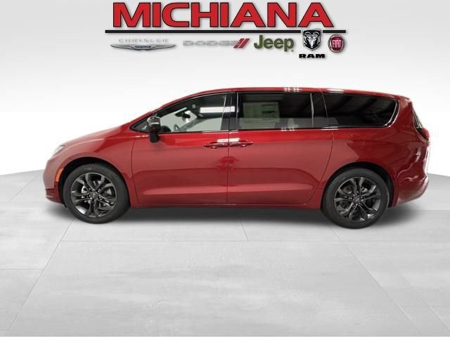 New 2026 Chrysler Pacifica Select FWD image 1