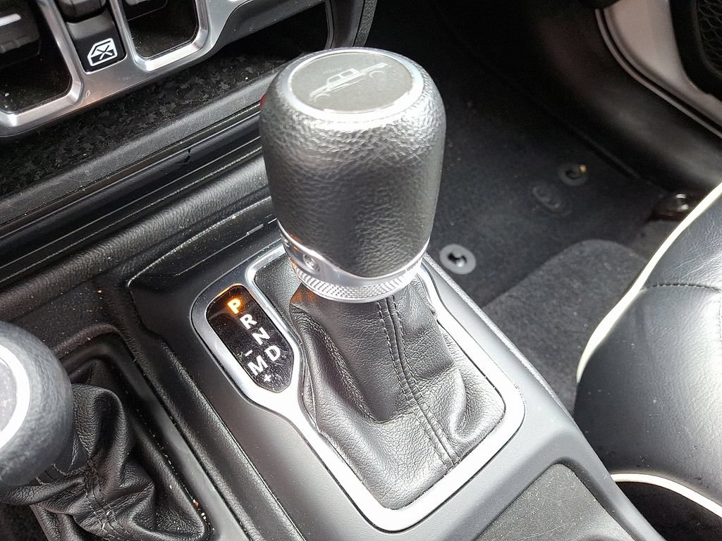 Used 2023 Jeep Gladiator Sport AWD/4WD image 12
