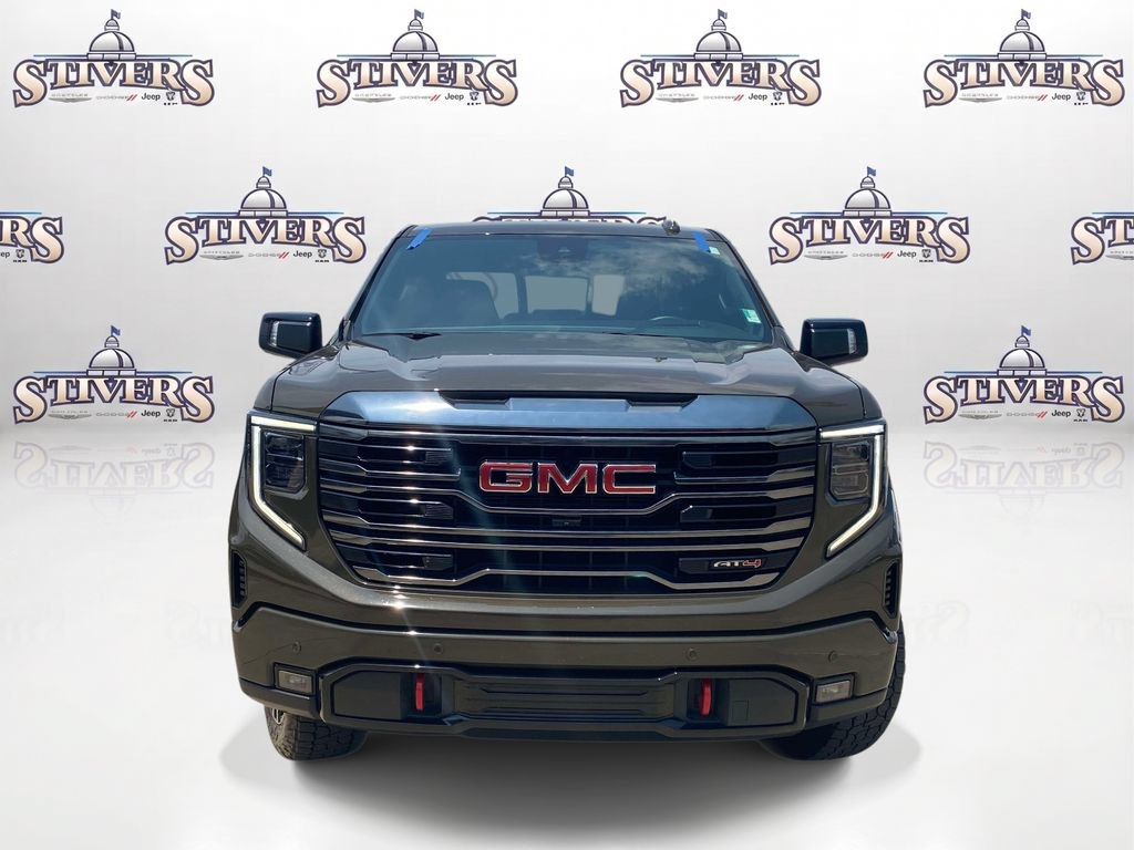 Used 2024 GMC Sierra 1500 AT4 w/ Technology Package AWD/4WD image 2