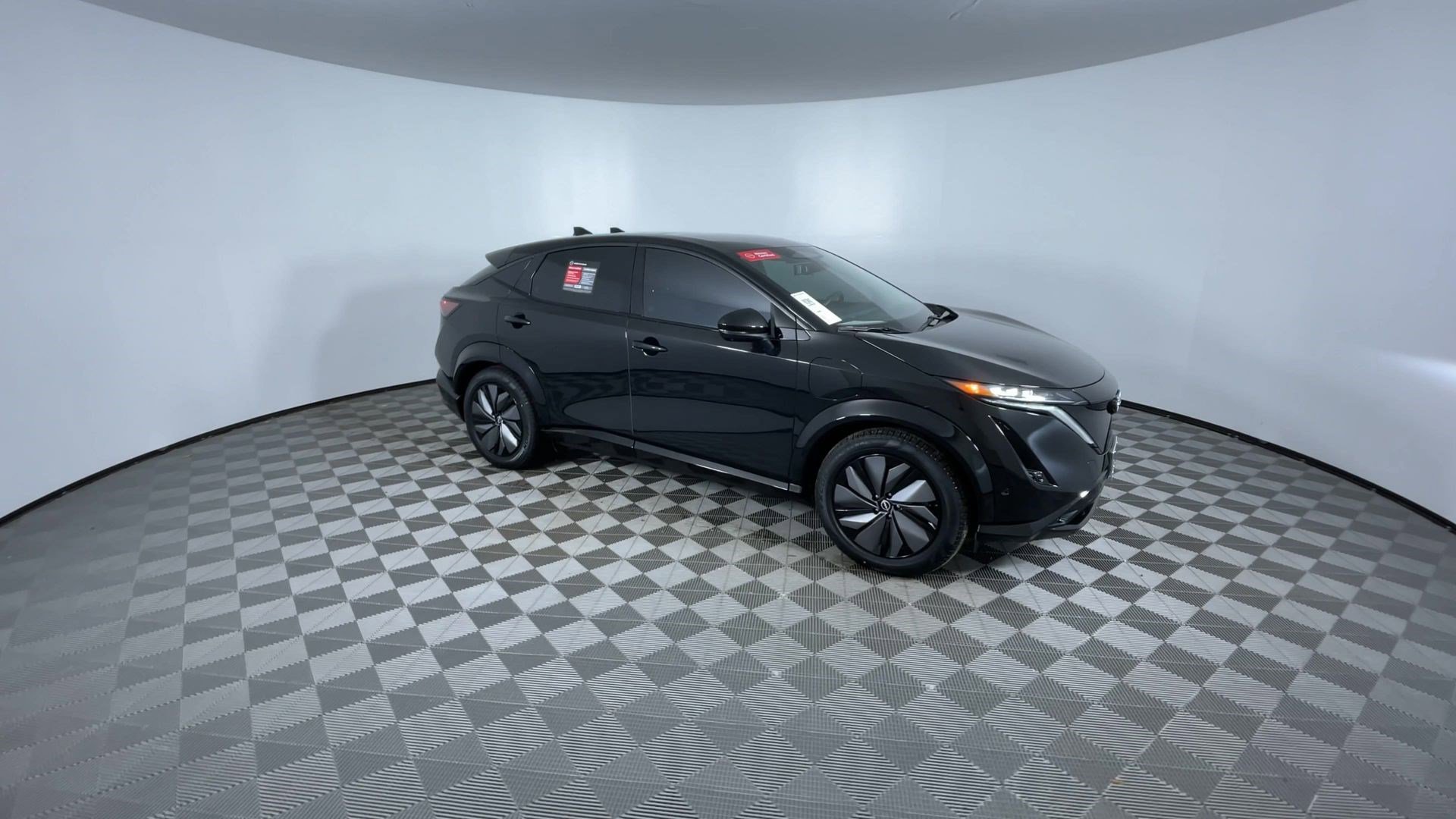 Certified 2024 Nissan Ariya AWD image 2