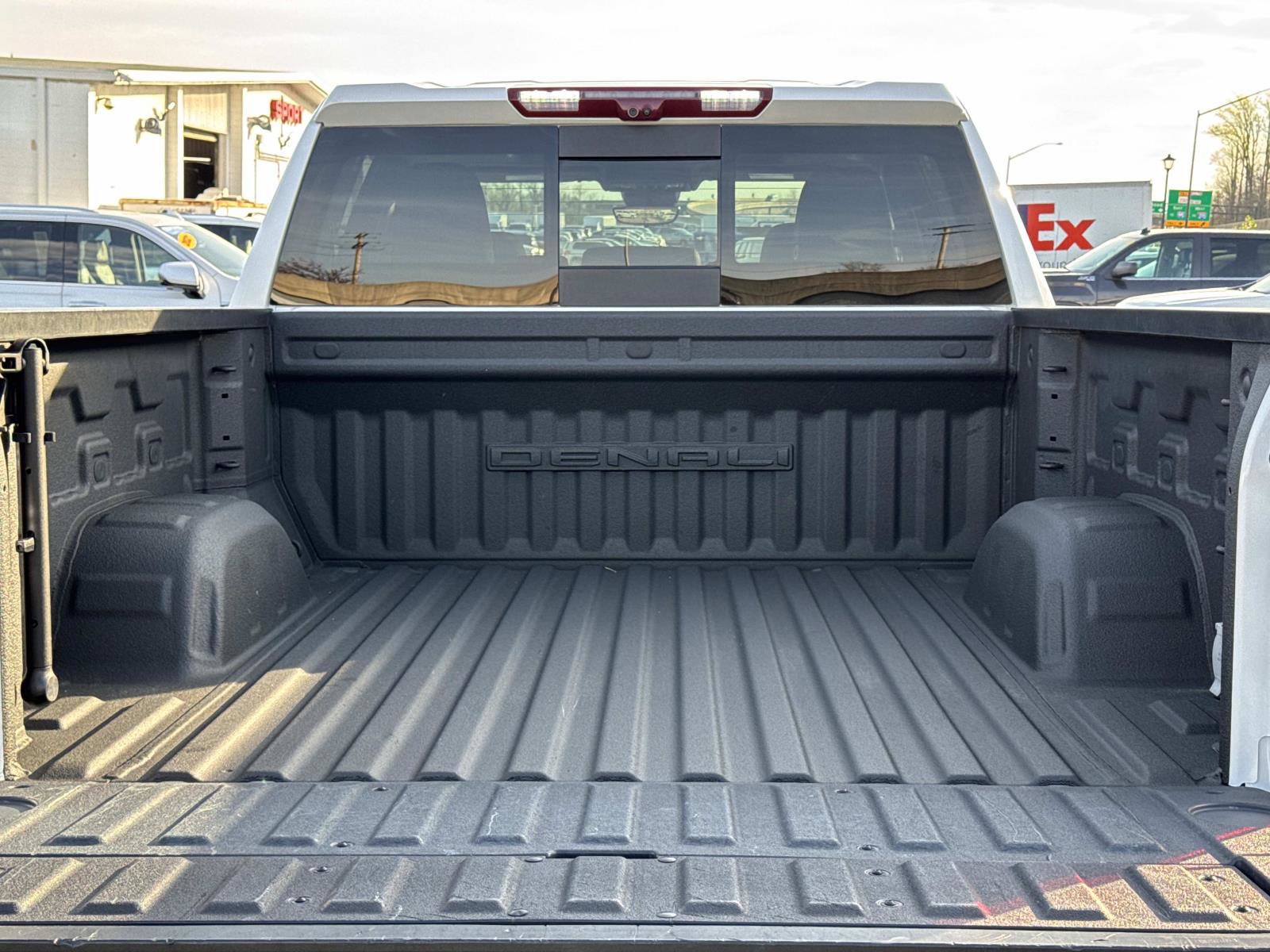 Used 2024 GMC Sierra 1500 Denali w/ Denali Reserve Package AWD/4WD image 16