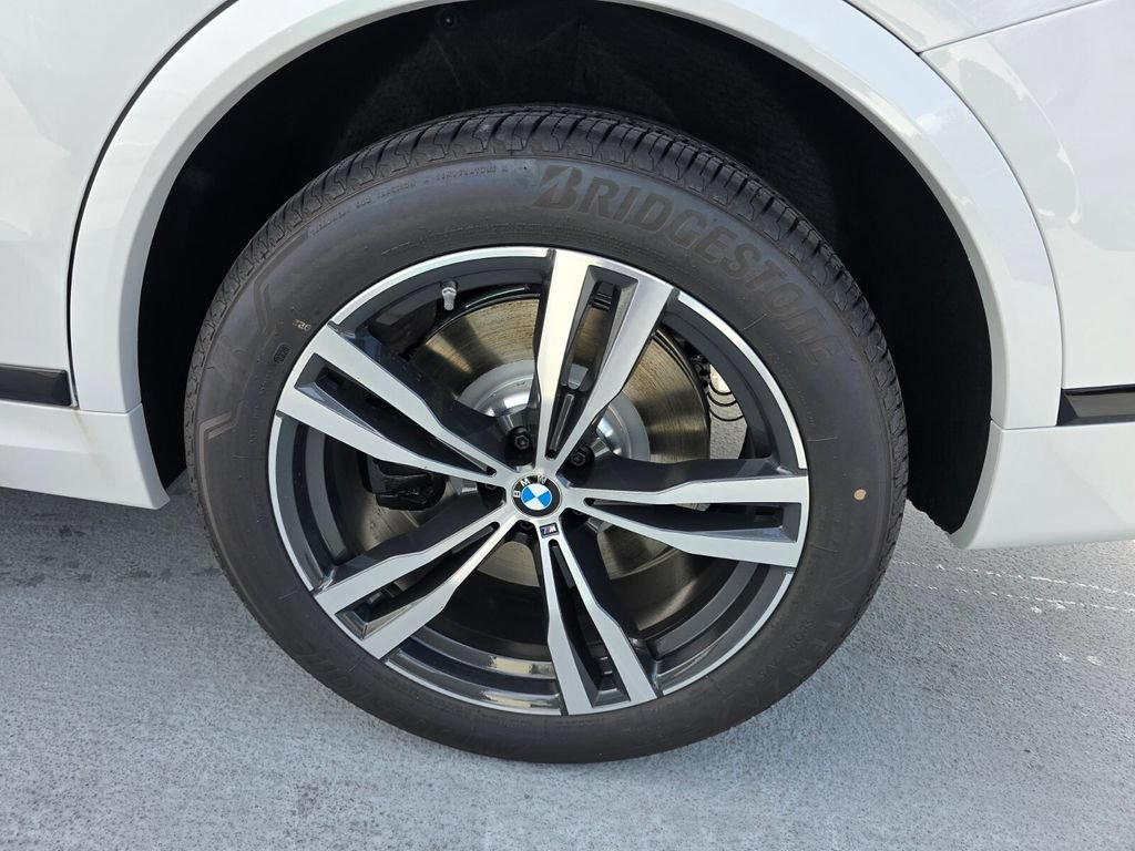 New 2027 BMW X7 M60i AWD/4WD image 6
